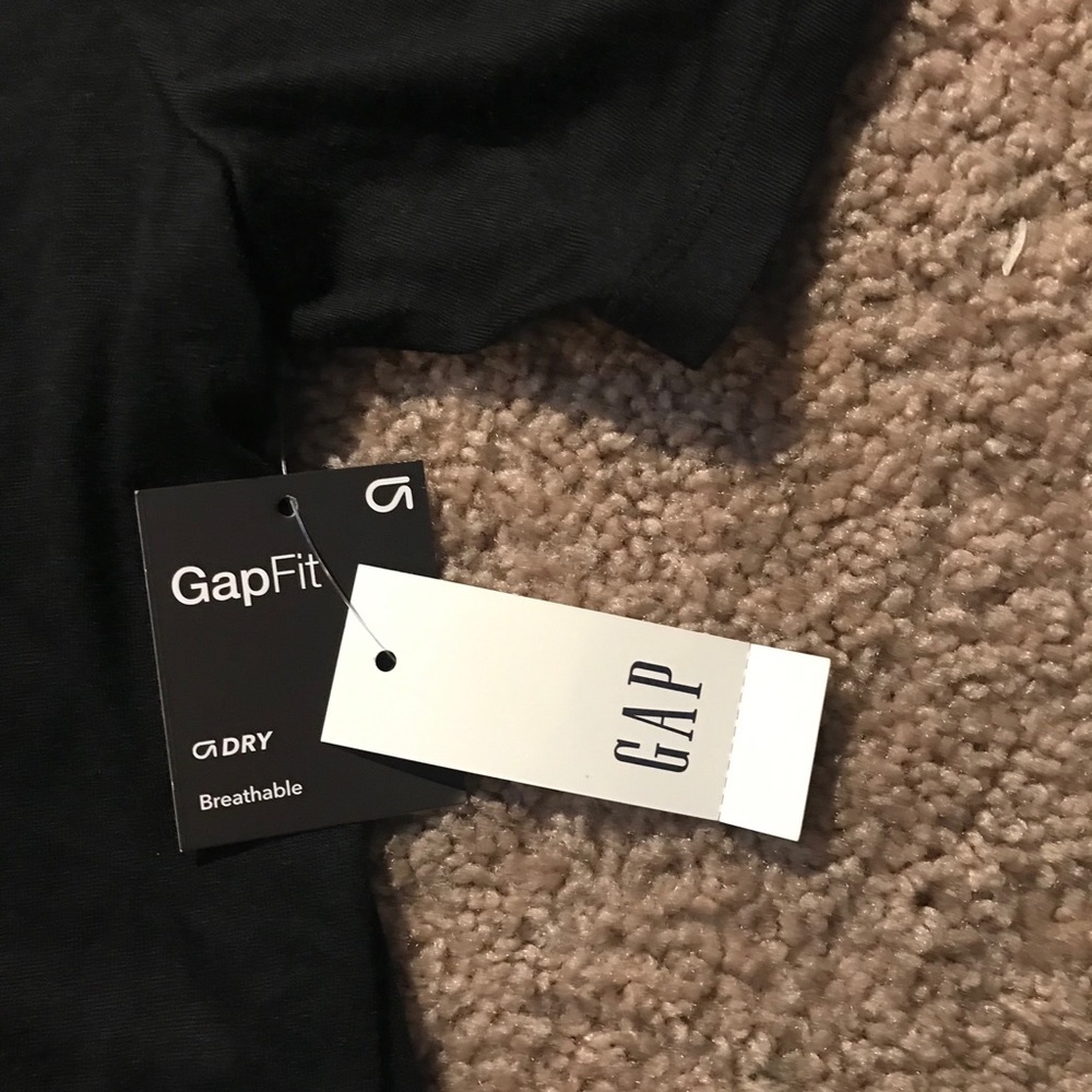 Gap fit dry T-shirt - Picture 4 of 7